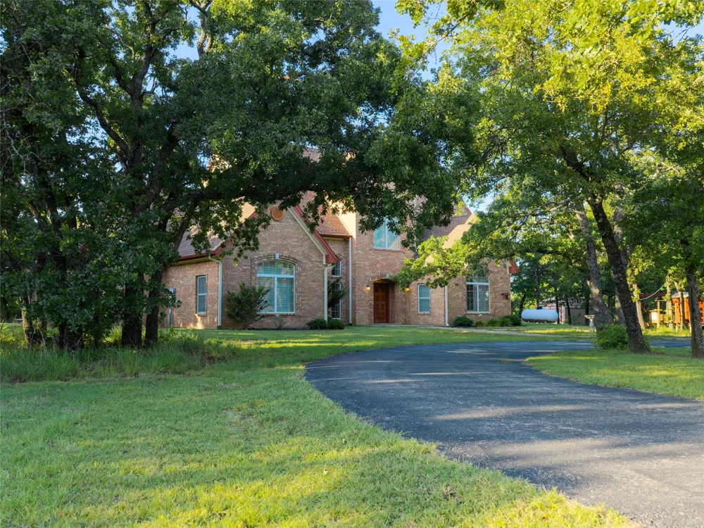 6831 State Highway 175 Montague, TX 76251