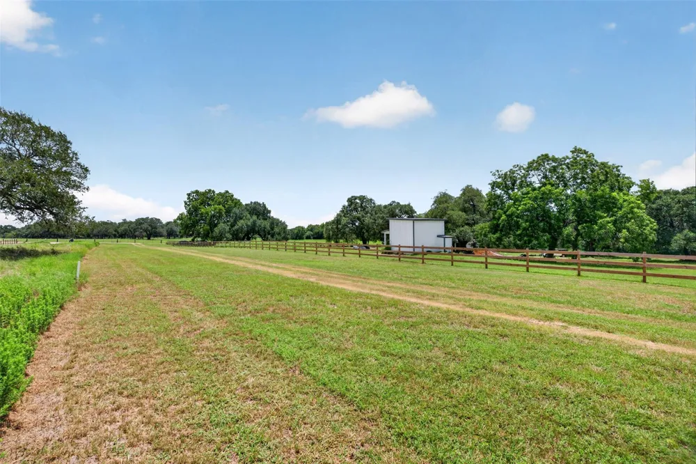 Artesian Park Lane Brenham, TX 77833