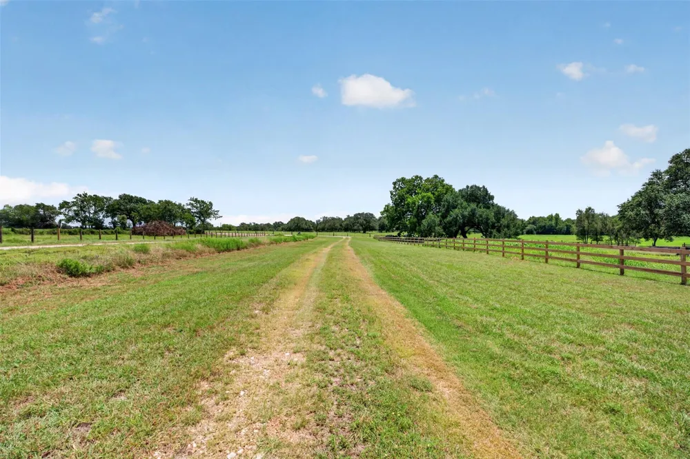 Artesian Park Lane Brenham, TX 77833