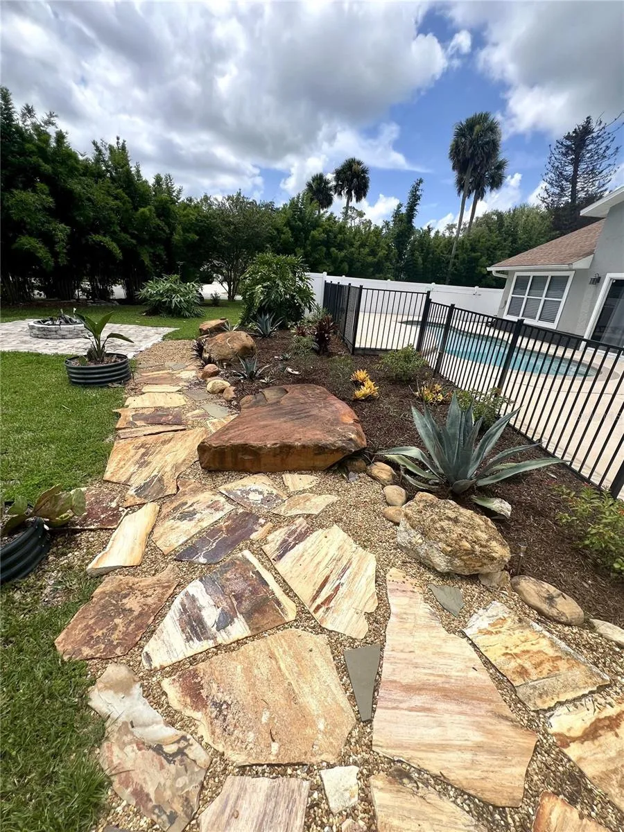 1 HARRIS CIRCLE Edgewater, FL 32141