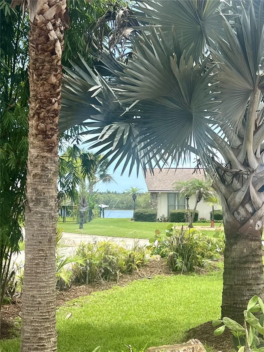 1 HARRIS CIRCLE Edgewater, FL 32141