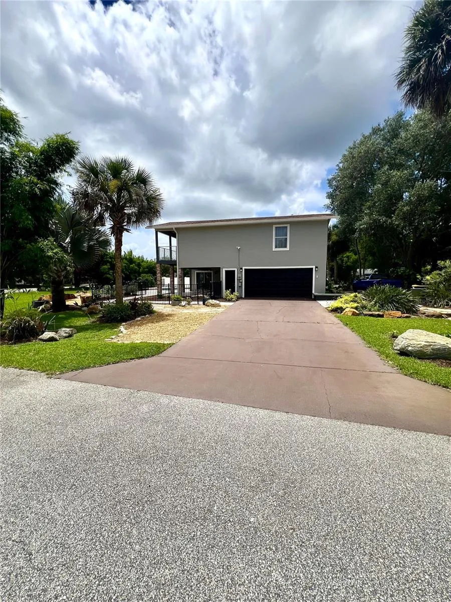 1 HARRIS CIRCLE Edgewater, FL 32141