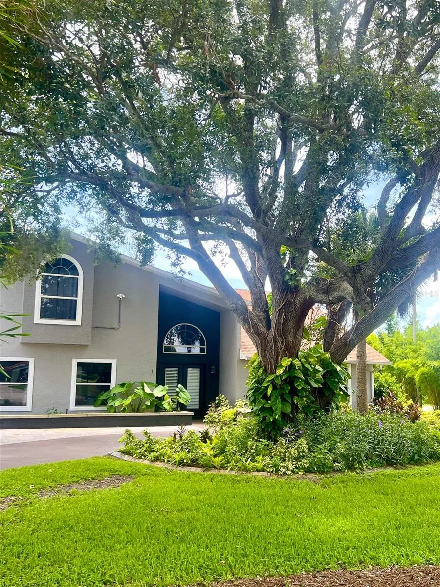 1 HARRIS CIRCLE Edgewater, FL 32141