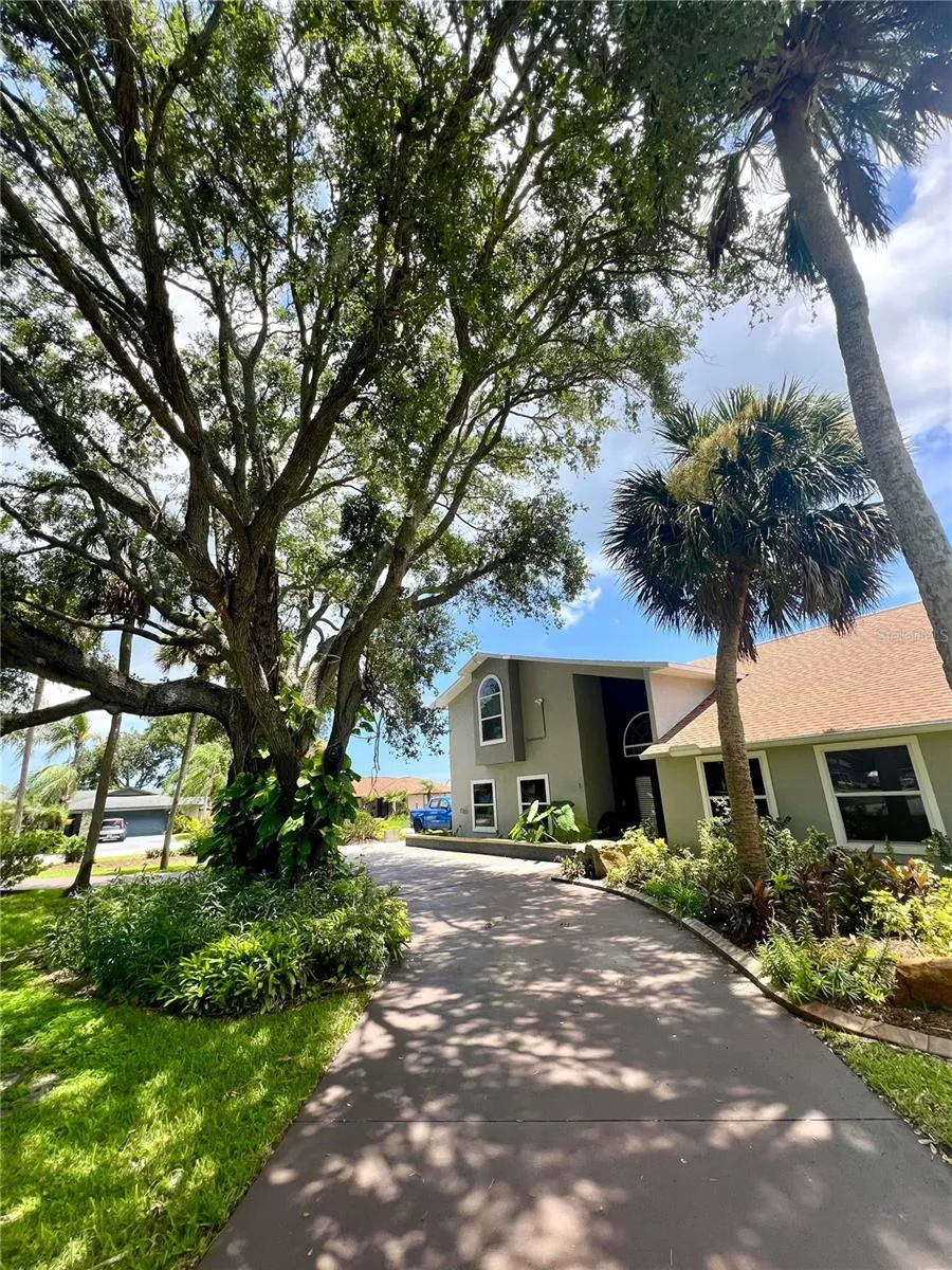 1 HARRIS CIRCLE Edgewater, FL 32141