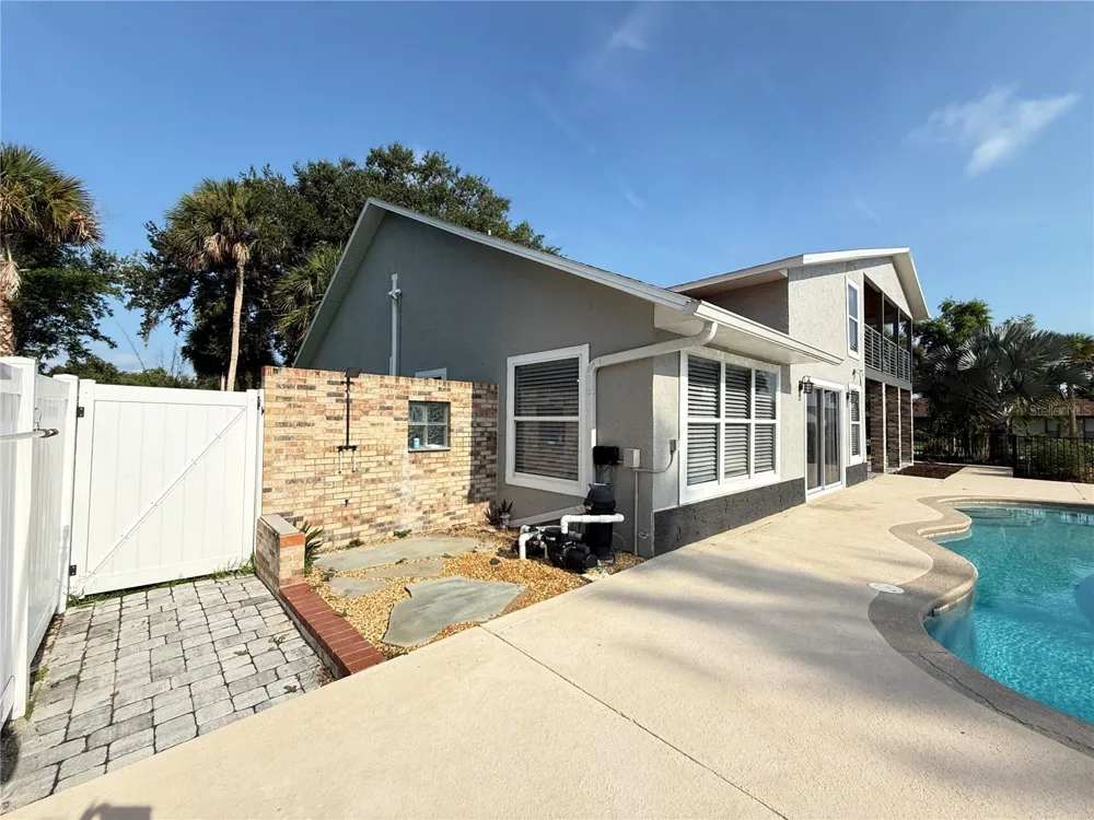 1 HARRIS CIRCLE Edgewater, FL 32141