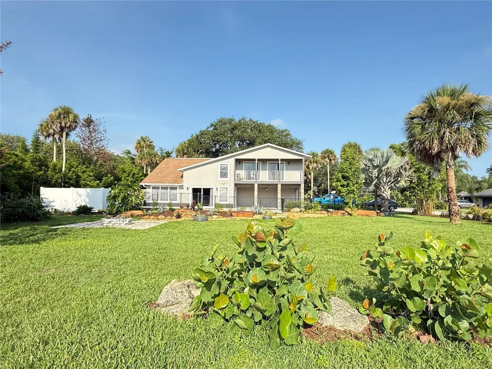 1 HARRIS CIRCLE Edgewater, FL 32141