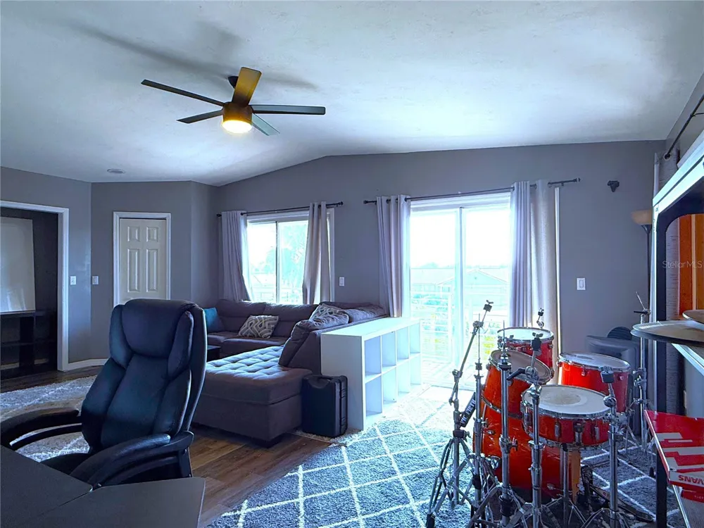 1 HARRIS CIRCLE Edgewater, FL 32141