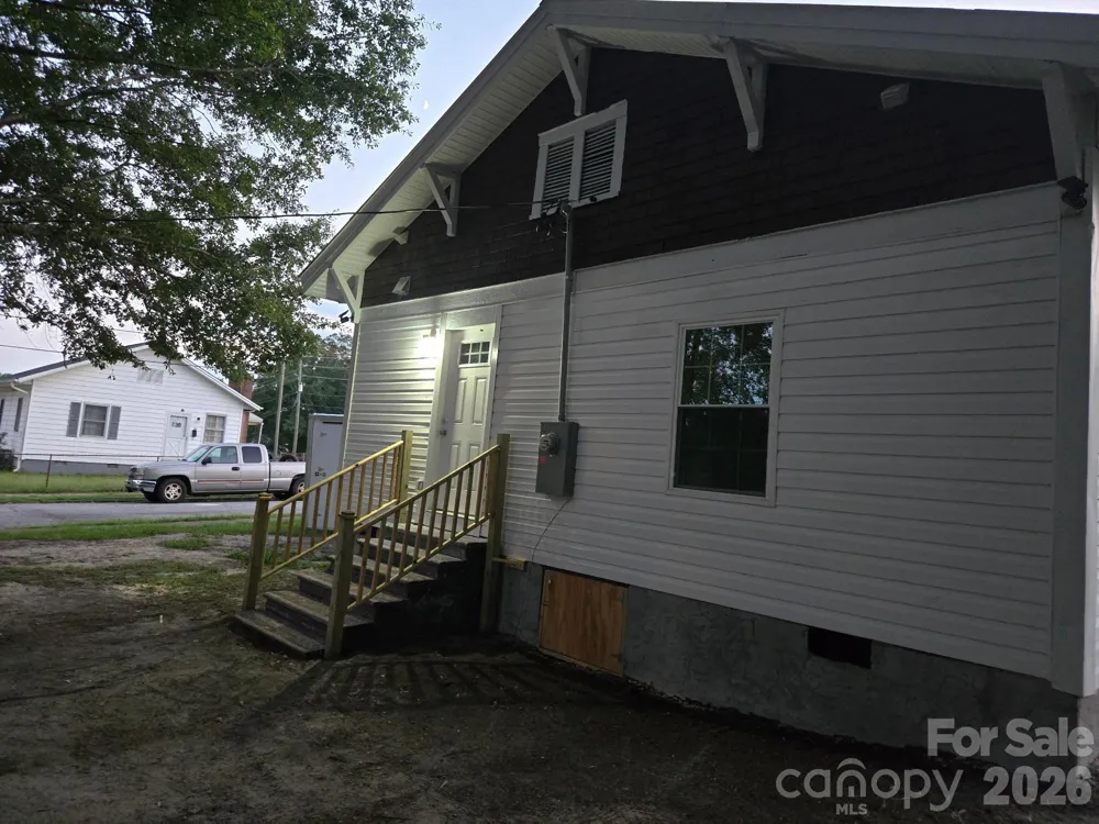 207 Chestnut Street Gaffney, SC 29340