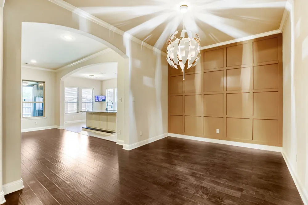 123 White Oak Lane Red Oak, TX 75154