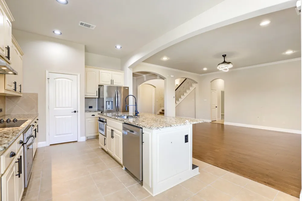 123 White Oak Lane Red Oak, TX 75154