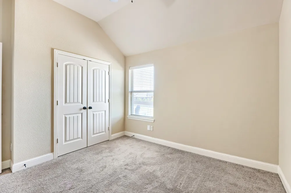 123 White Oak Lane Red Oak, TX 75154