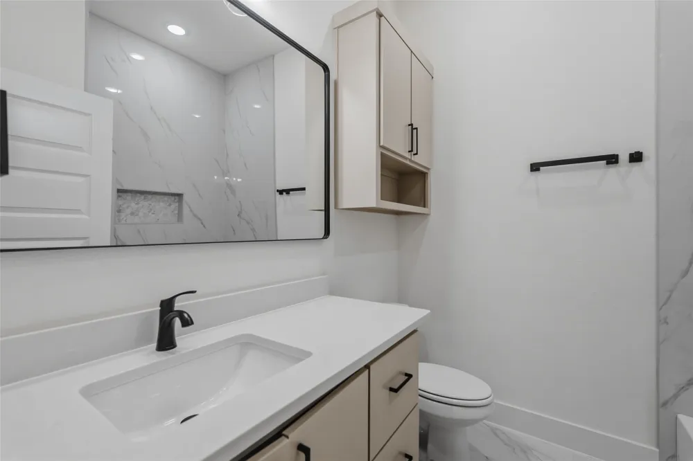 307 E Locust Street Leonard, TX 75452