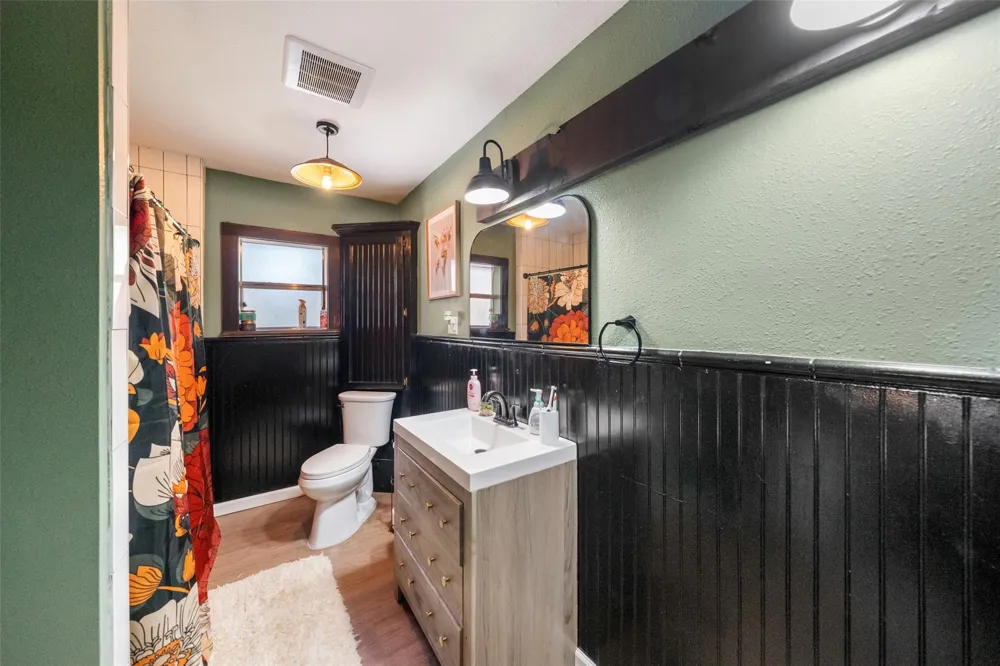 5803 5th Street Danbury, TX 77534