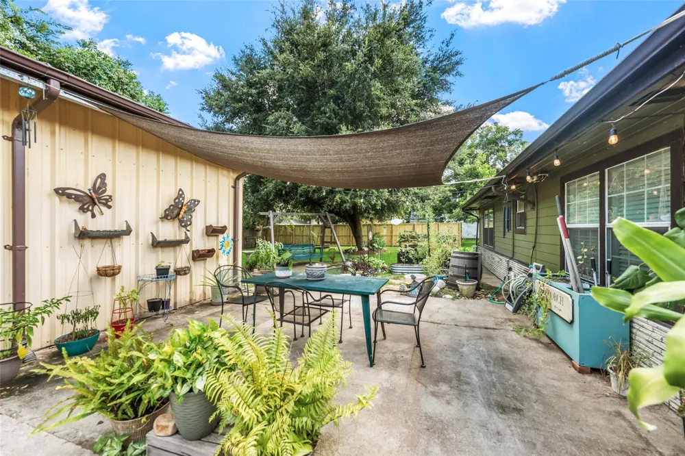 5803 5th Street Danbury, TX 77534