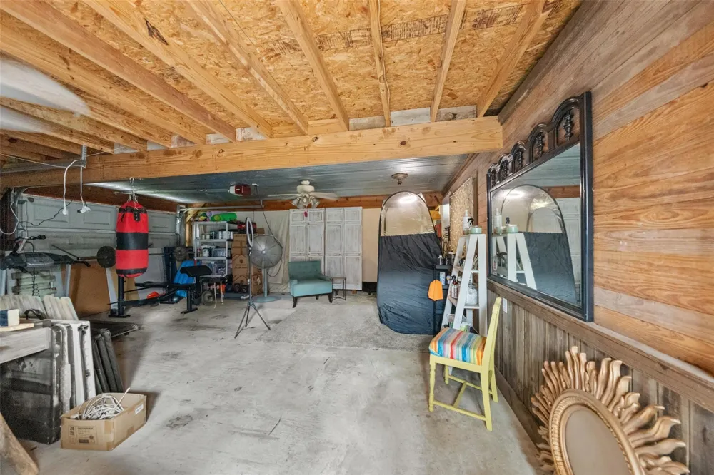 5803 5th Street Danbury, TX 77534