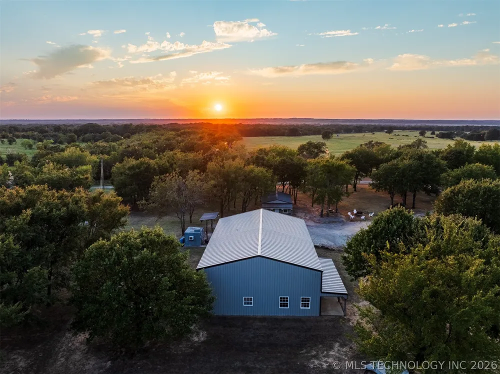 106082 3810 STREET Okemah, OK 74859
