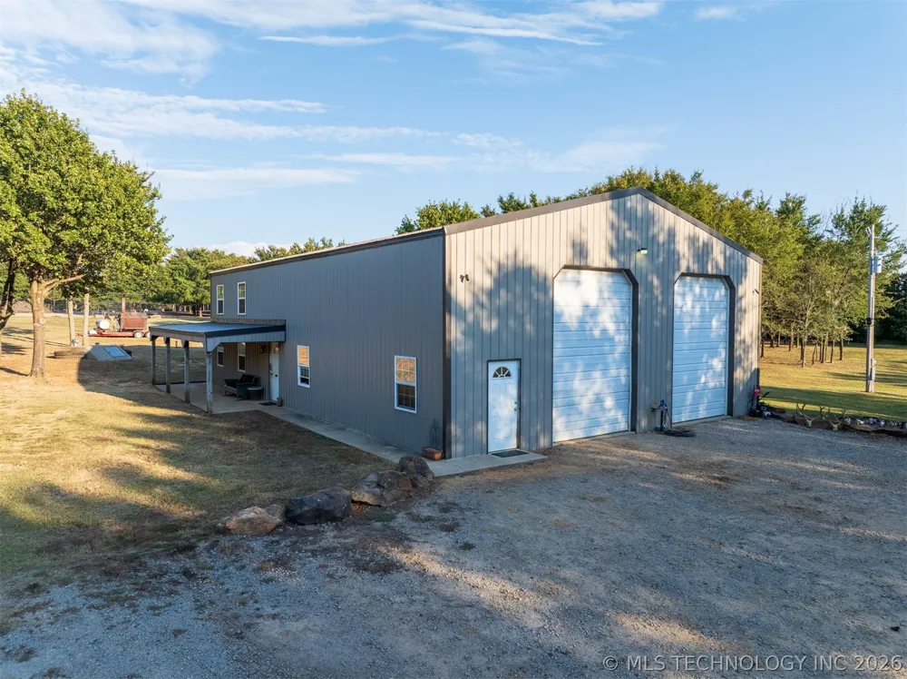 106082 3810 STREET Okemah, OK 74859