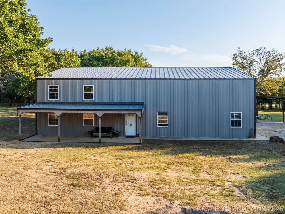 106082 3810 STREET Okemah, OK 74859