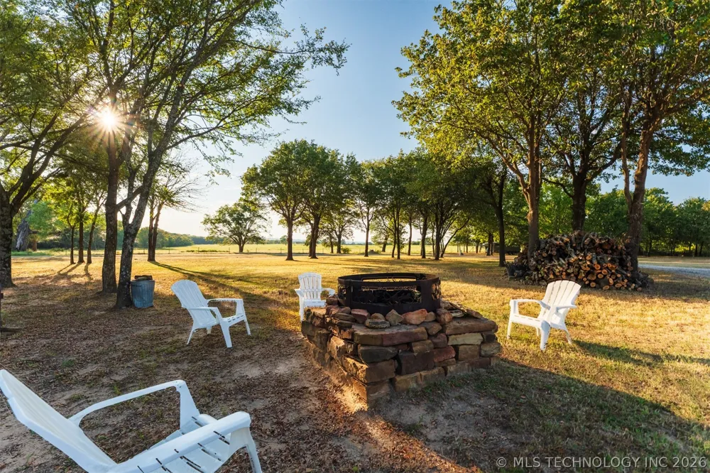 106082 3810 STREET Okemah, OK 74859