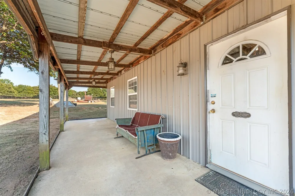 106082 3810 STREET Okemah, OK 74859