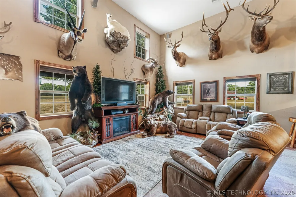 106082 3810 STREET Okemah, OK 74859