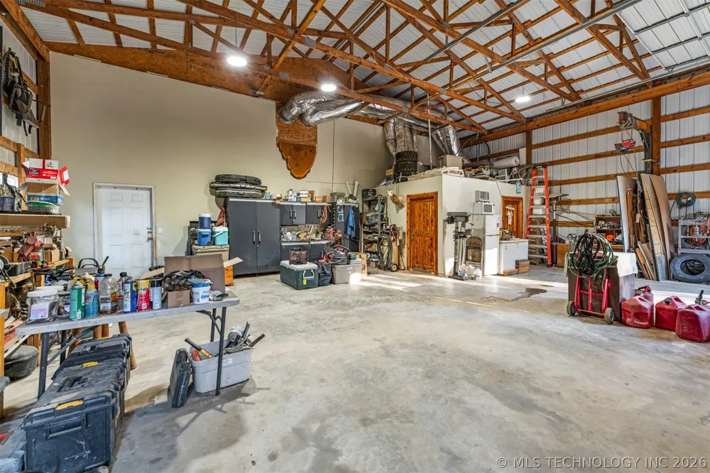 106082 3810 STREET Okemah, OK 74859
