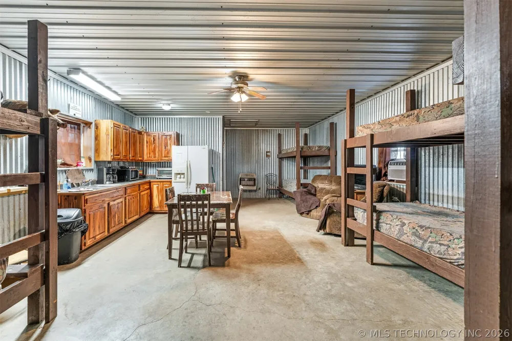 106082 3810 STREET Okemah, OK 74859
