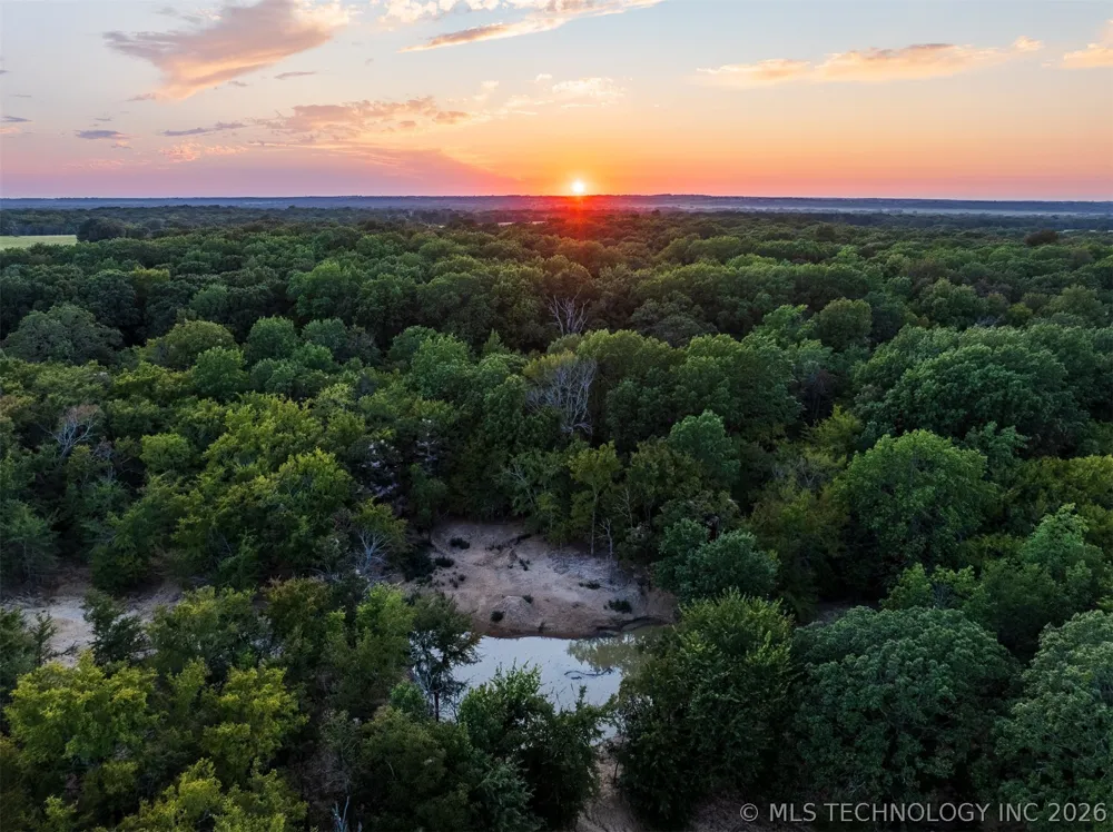 106082 3810 STREET Okemah, OK 74859