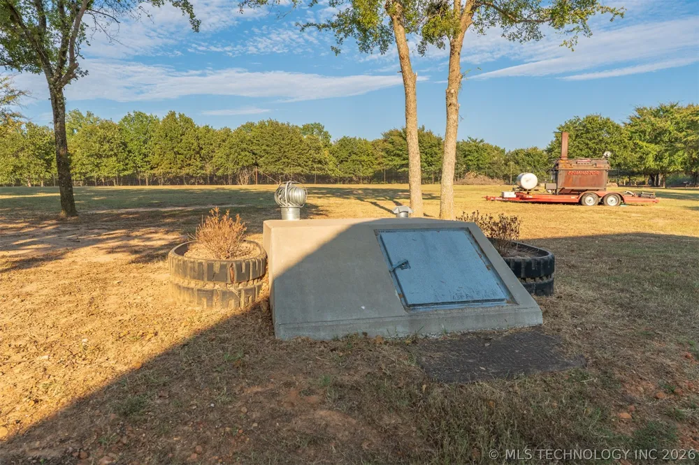 106082 3810 STREET Okemah, OK 74859