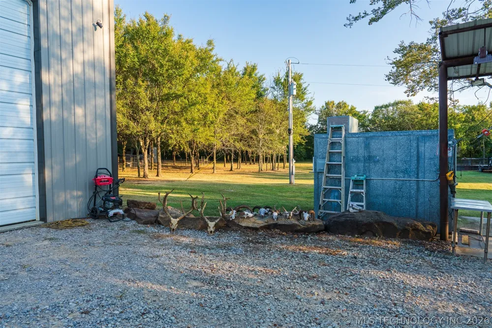 106082 3810 STREET Okemah, OK 74859
