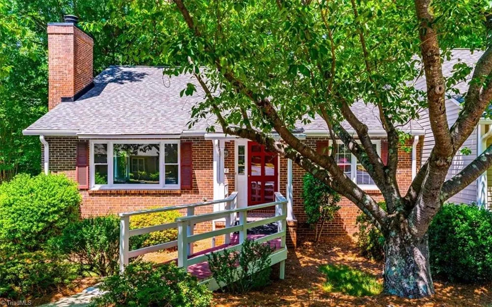 1 Brownstone Lane Greensboro, NC 27410