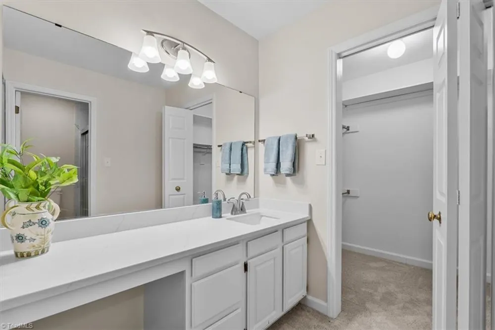 1 Brownstone Lane Greensboro, NC 27410