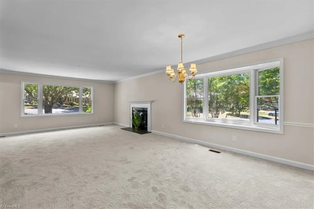 1 Brownstone Lane Greensboro, NC 27410