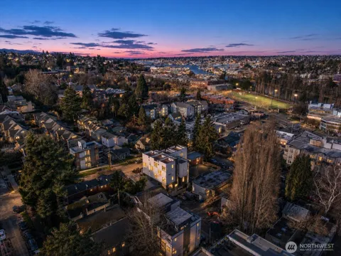 3112 Queen Anne Avenue