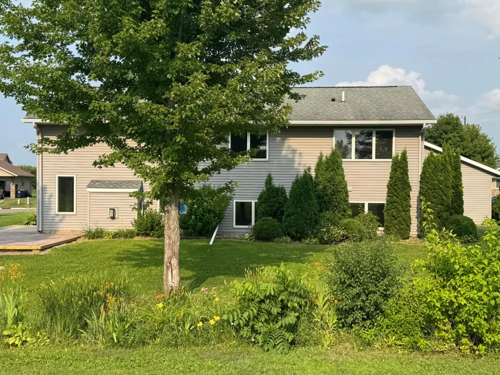 1908 Prairie Avenue SW Faribault, MN 55021