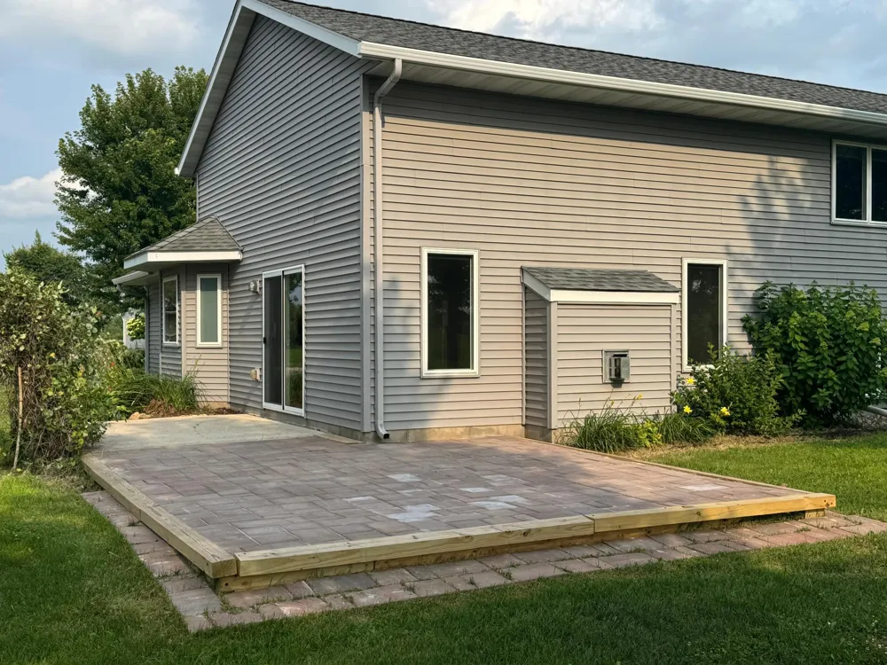 1908 Prairie Avenue SW Faribault, MN 55021