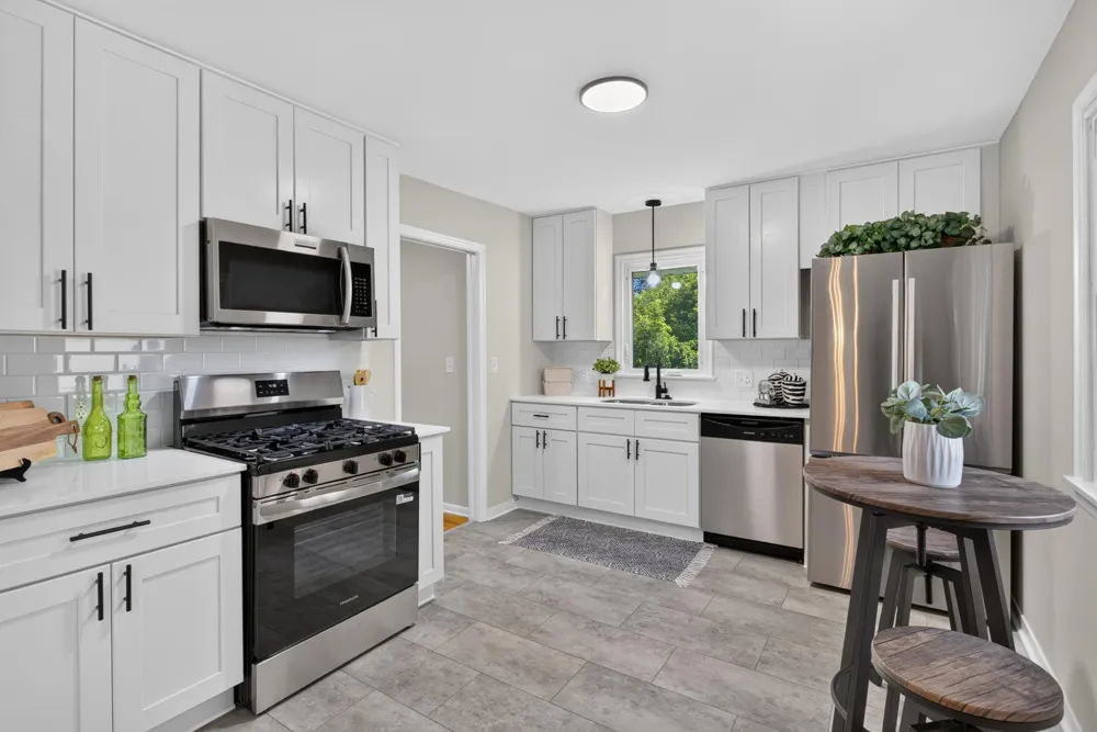 7070 Claude Avenue Inver Grove Heights, MN 55076