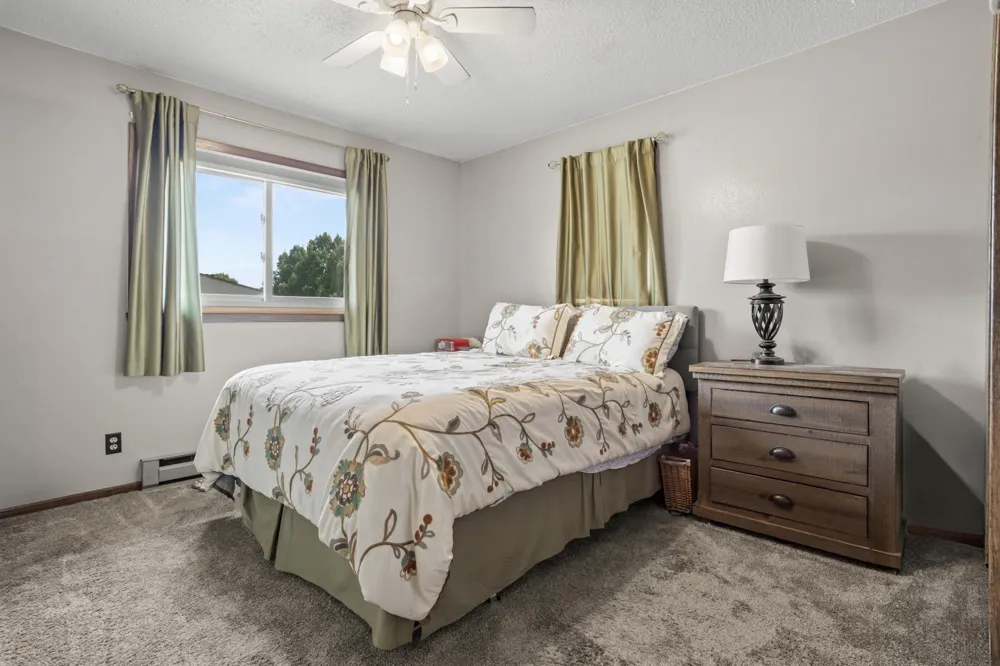 2402 18th Street S #2 Fargo, ND 58103