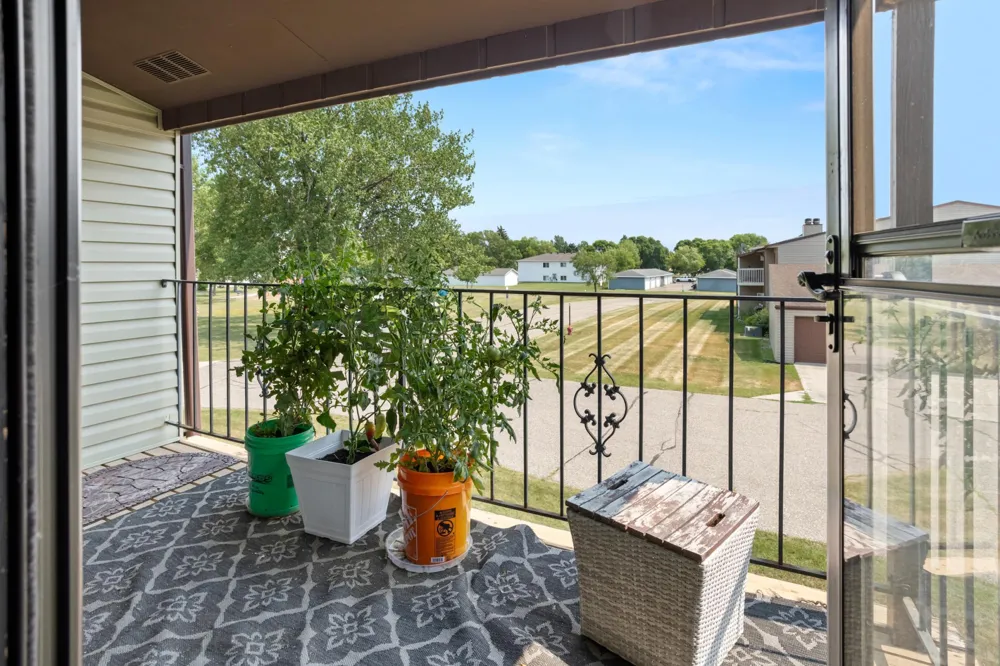 2402 18th Street S #2 Fargo, ND 58103