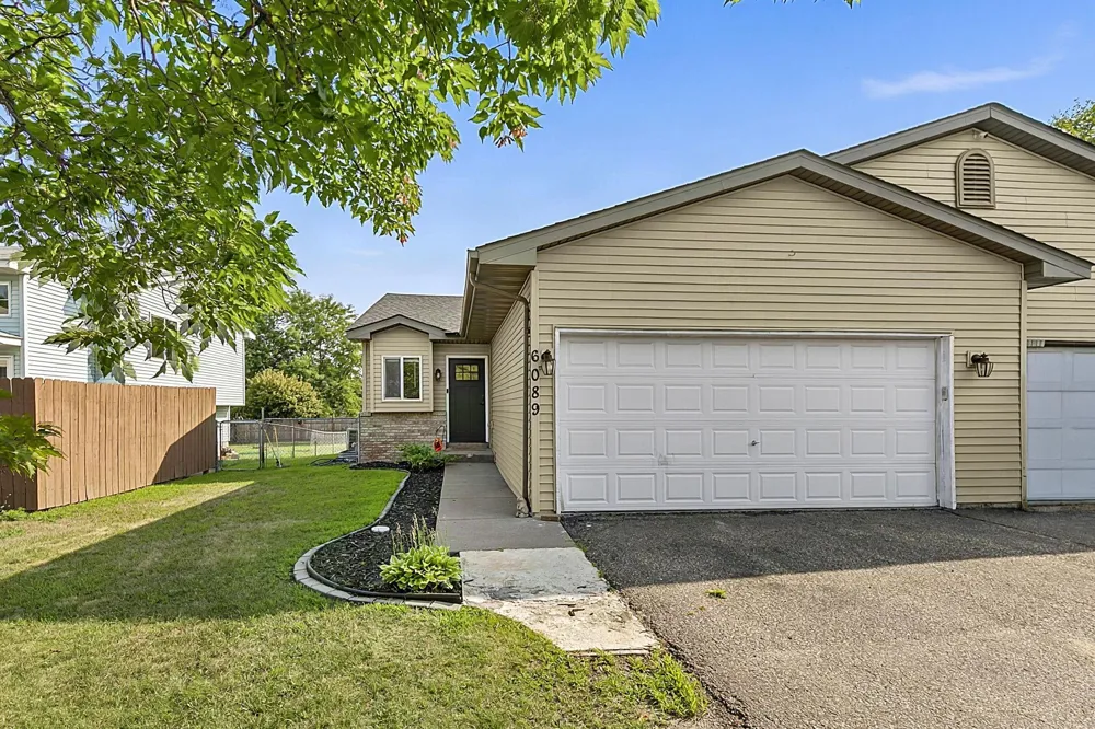 6089 Mill Run Road Monticello, MN 55362