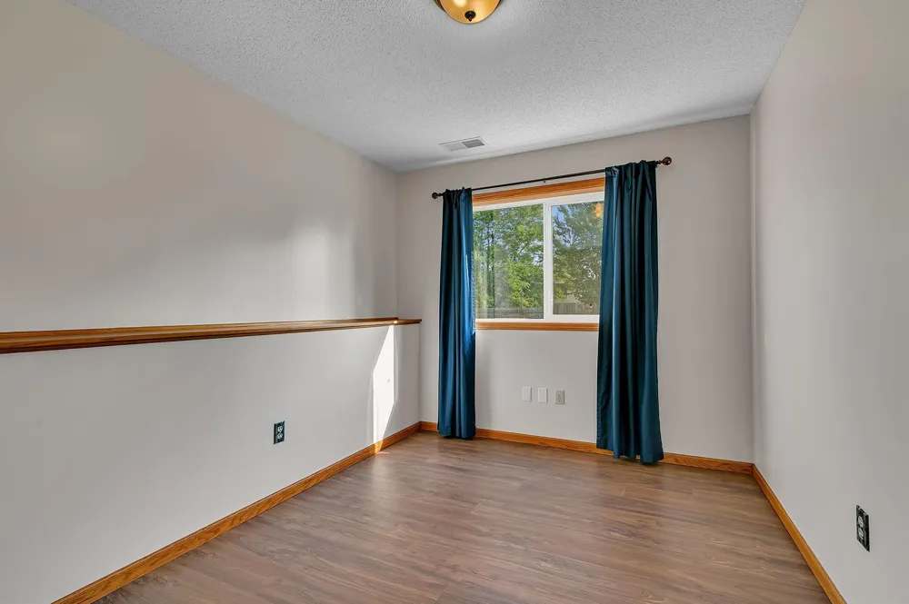 6089 Mill Run Road Monticello, MN 55362