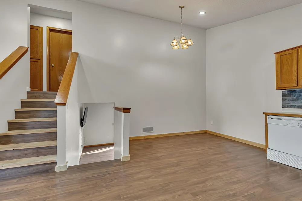 6089 Mill Run Road Monticello, MN 55362