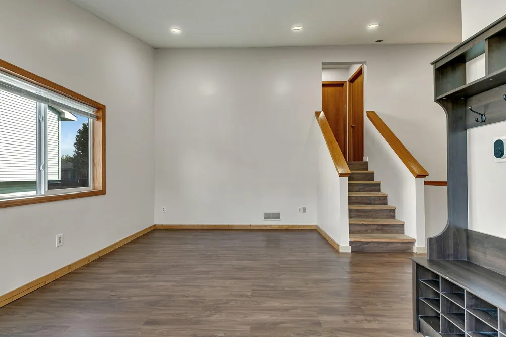 6089 Mill Run Road Monticello, MN 55362