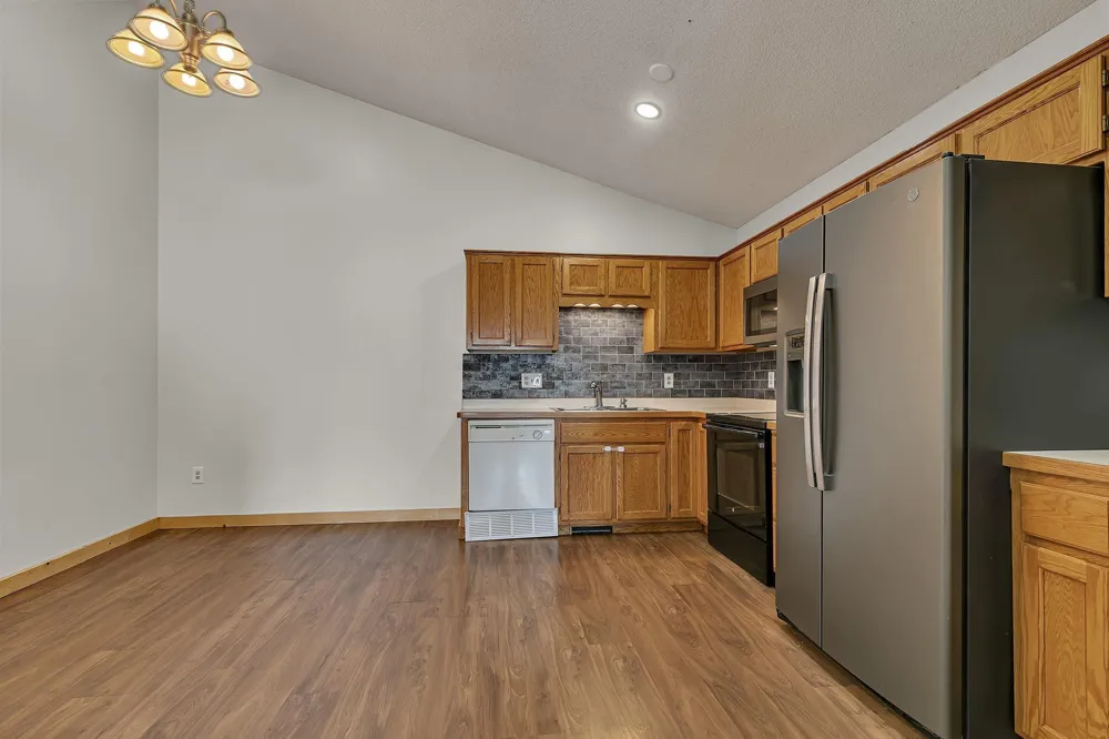 6089 Mill Run Road Monticello, MN 55362