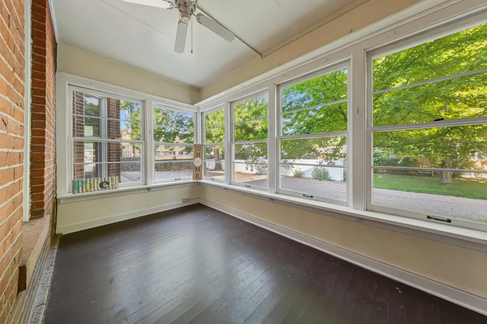 322 Wheeler Avenue North Mankato, MN 56003