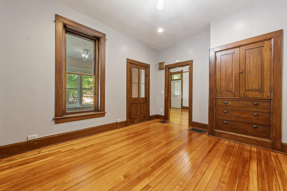 322 Wheeler Avenue North Mankato, MN 56003