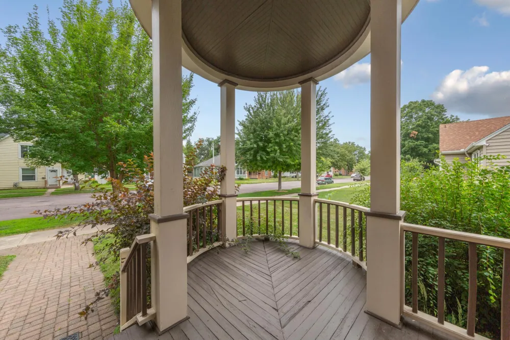 322 Wheeler Avenue North Mankato, MN 56003