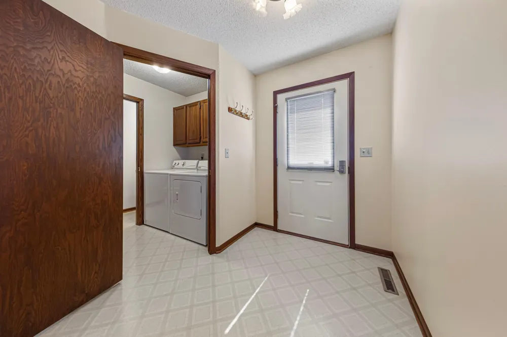5177 255th Street E Faribault, MN 55021