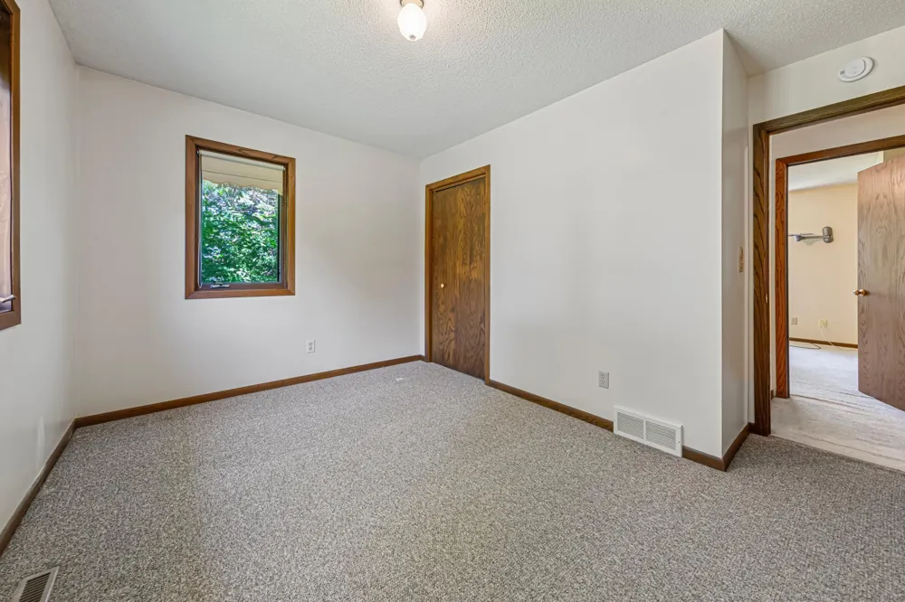 5177 255th Street E Faribault, MN 55021