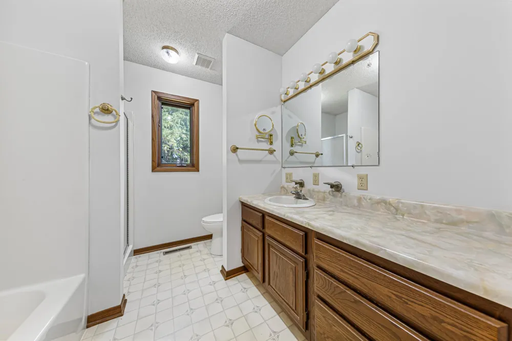 5177 255th Street E Faribault, MN 55021